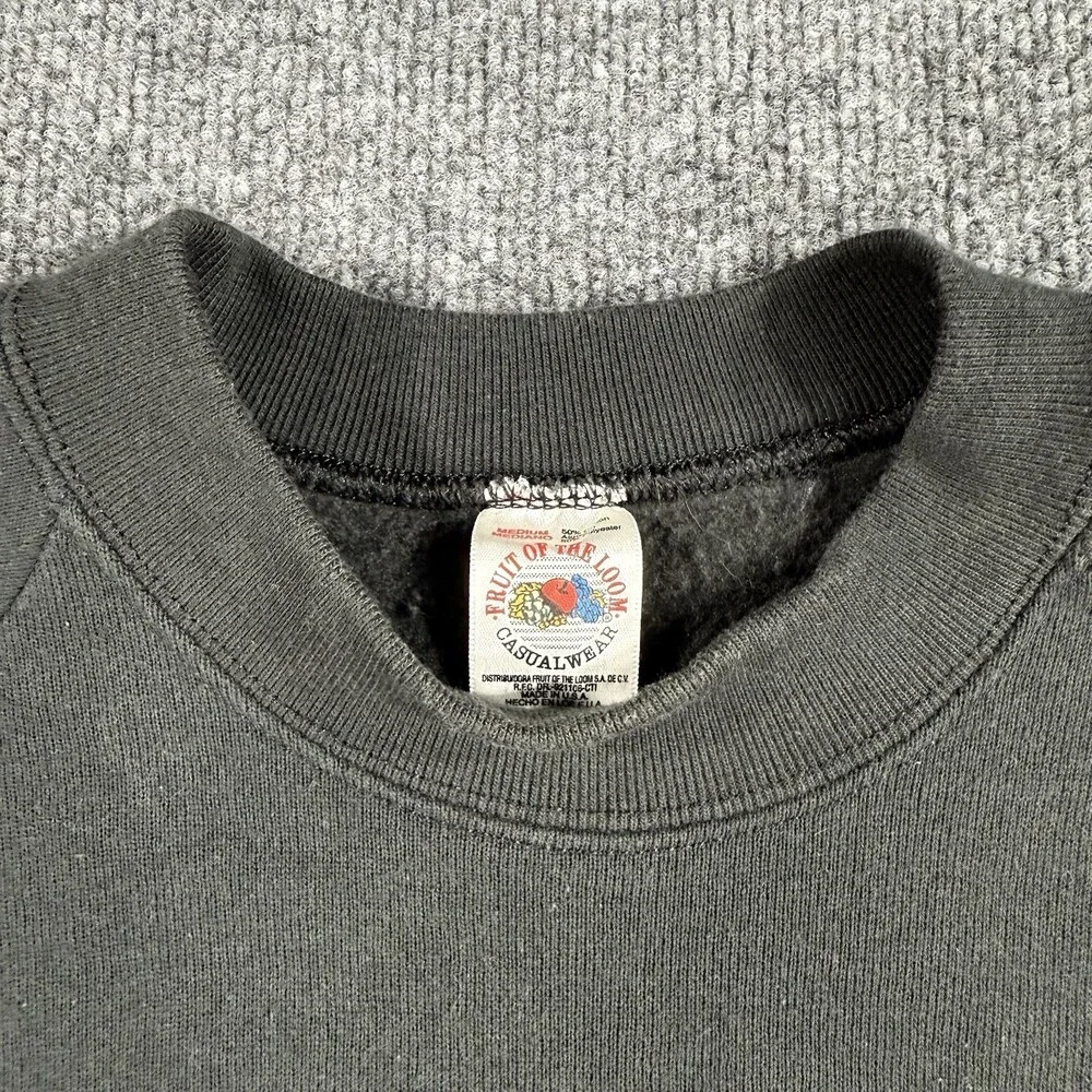 Vintage Fruit of the Loom Sweatshirt Mens Medium Black Made USA Raglan Crewneck
